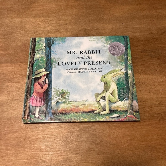 1998, Mr. Rabbit and the Lovely Present, Hardcover, Weekly Reader Books edition - Picture 1 of 6